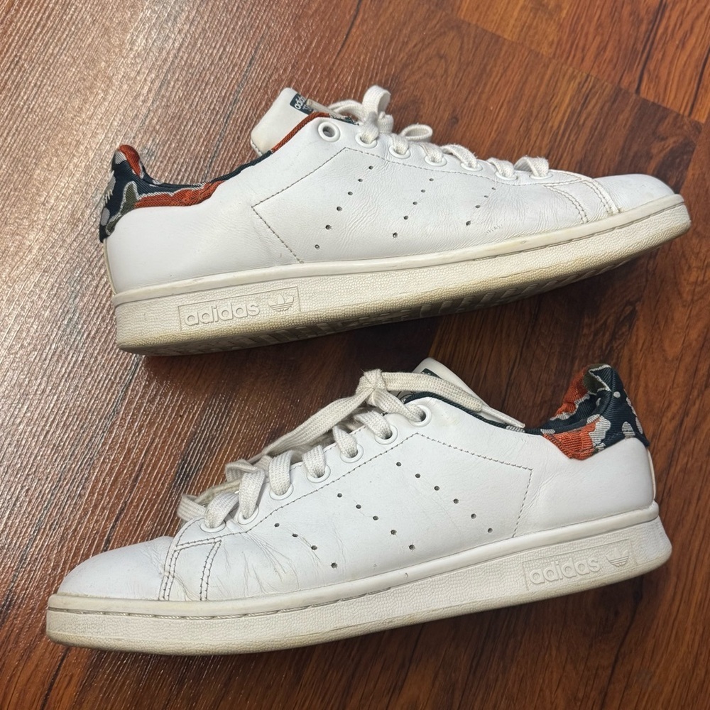 Adidas Stan Smith White Tennis Shoes Floral Lining